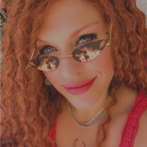 Meet your Posher, Bianca - Picture 10 of 16